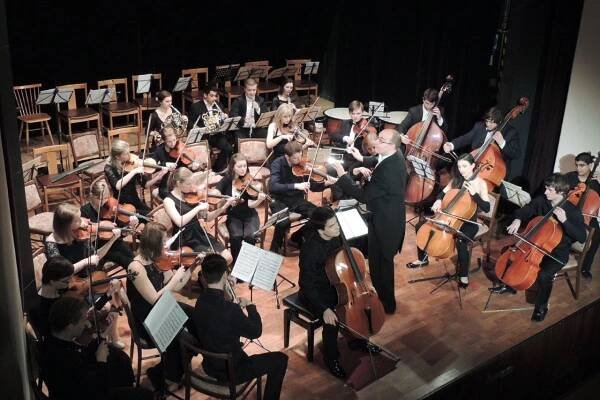 Symfonický orchestr studentů Konzervatoře Pardubice (24. 3. 2015) – Fotogalerie města Opočna
