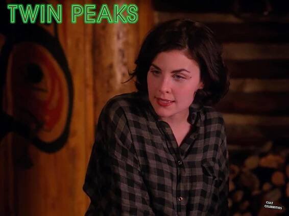 Sherilyn Fenn in Twin Peaks (1990)