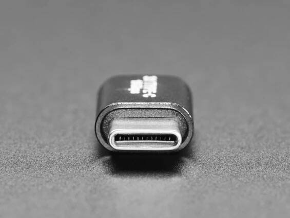 Side USB-C Plug-Plug Adapter