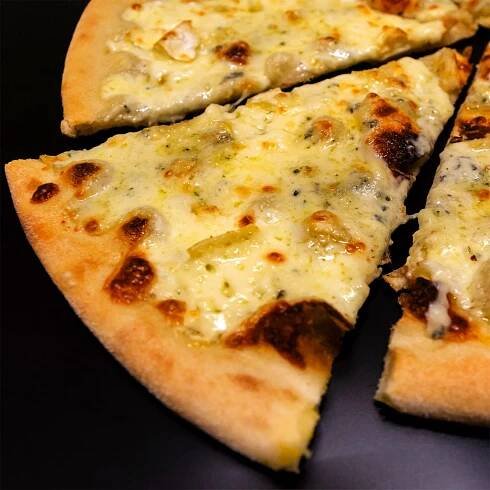 Rozvoz 33. Quattro Formaggi