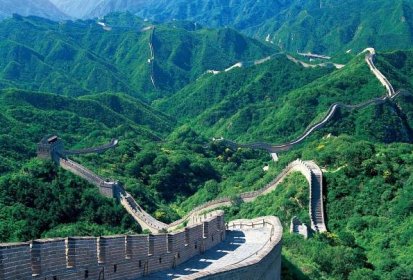 Velká čínská zeď. Je vidět z vesmíru?