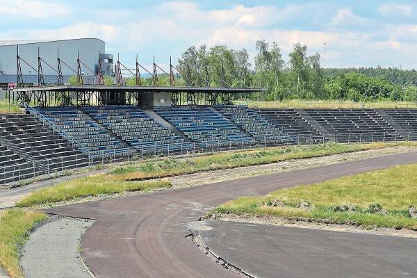 Oprava stadionu odhalila šlendrián z minulosti, teď se výrazně prodraží