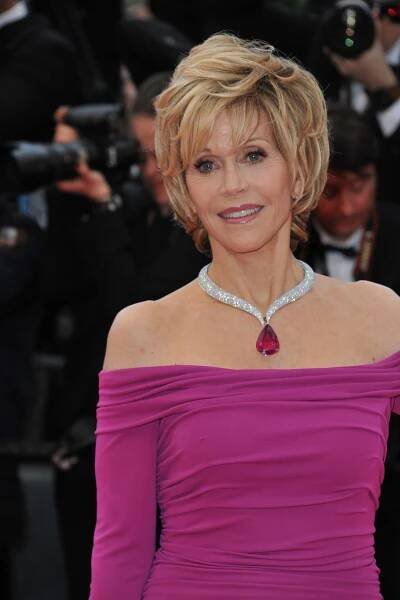Jane Fonda’s Top 35 Hairstyles that Defined an Era