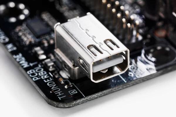 thunderbolt port