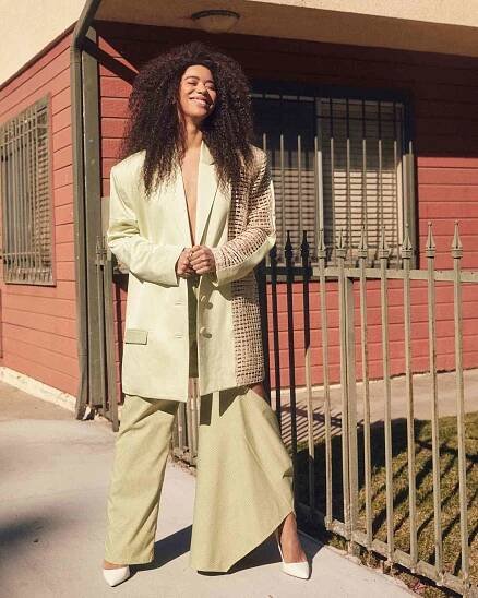Jasmin Savoy Brown