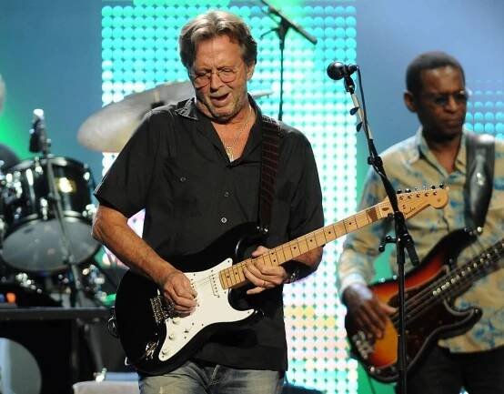 Kytarový mág Eric Clapton bojoval s depresemi i ztrátou syna. Muzika ho vždy vyléčila