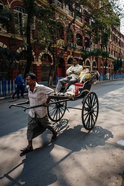 Calcutta – Costas Dumitrescu