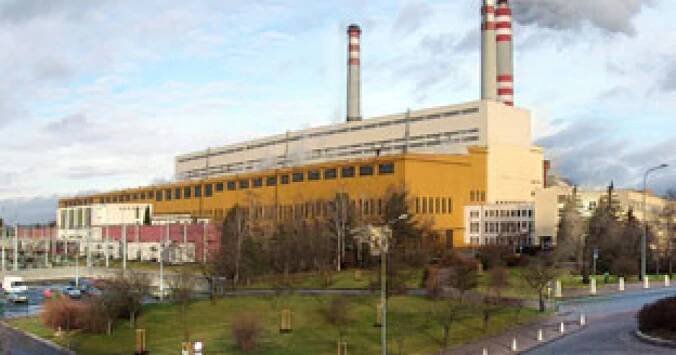 Opatovická elektrárna dodává teplo do 60 000 domácností. Víte, kolik uhlí ročně spotřebuje?