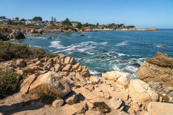 California Beaches - Lovers Point Park