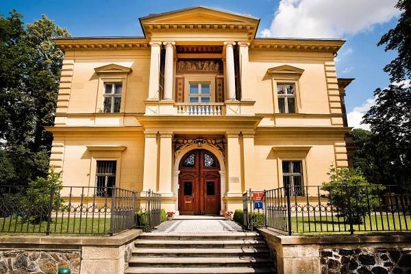 VILA LANNA. PRAŽSKÉ LETNÍ SÍDLO VOJTĚCHA LANNY ML.