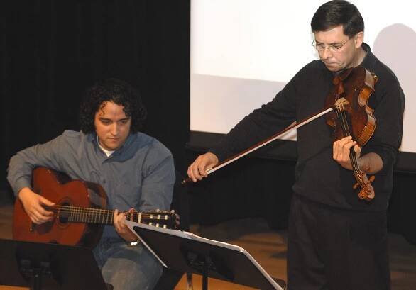 Victor & Roberto