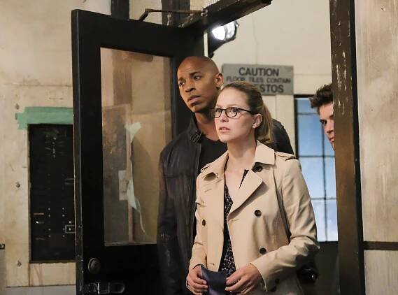 Supergirl - The Faithful - Z filmu - Mehcad Brooks, Melissa Benoist