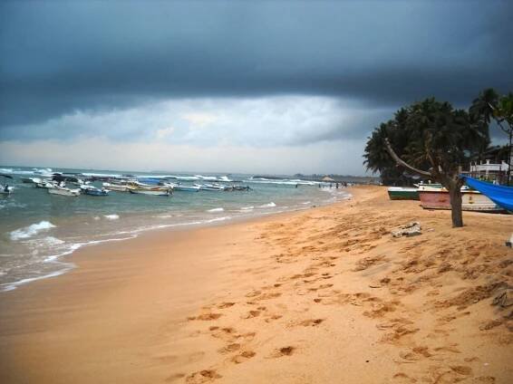 Surfing in Sri Lanka - Wikipedia