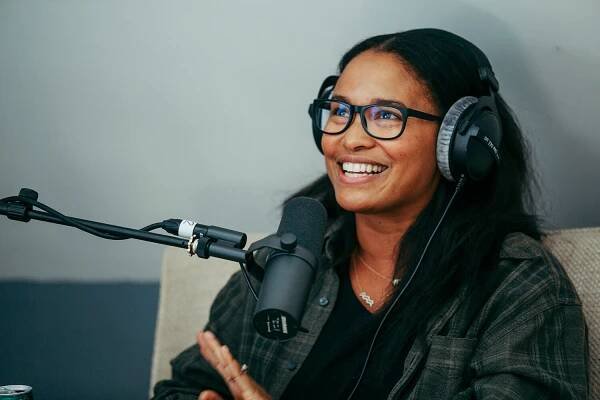 JoyBryant-04.jpg
