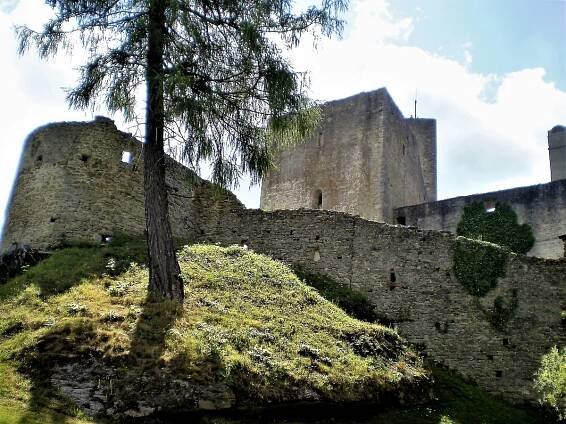 Hrad Landštejn   *