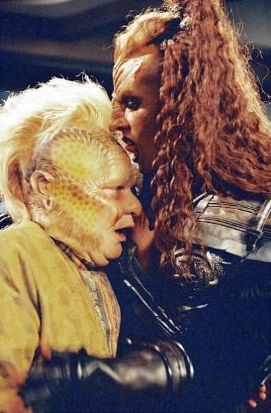 Ethan Phillips, Peggy Jo Jacobs - Star Trek: Vesmírná loď Voyager - Proroctví - Z filmu