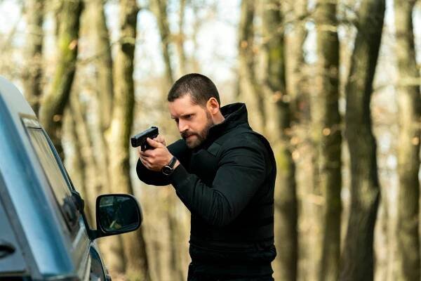 FBI: International - Zahájit revoluci - Z filmu - Luke Kleintank