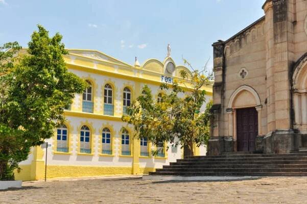 forum building - město goias - zapsané na seznamu světového dědictví unesco - hromosvodem - stock snímky, obrázky a fotky