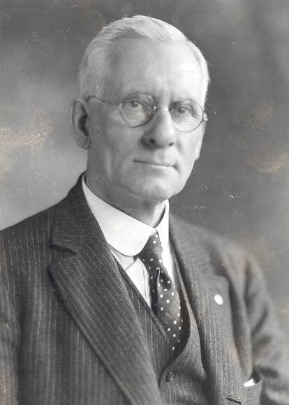 Tesla - Scott