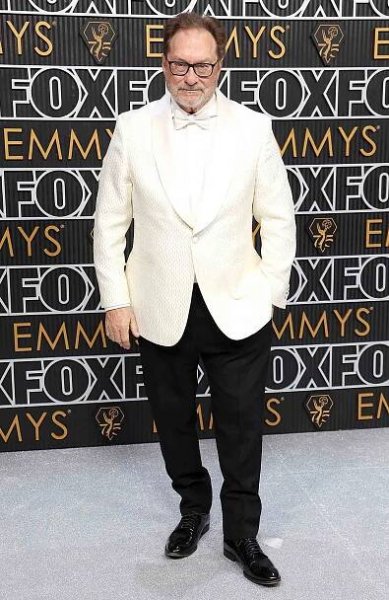LOS ANGELES, CALIFORNIA - JANUARY 15: Stephen Root attends the 75th Primetime Emmy Awards at Peacock Theater on January 15, 2024 in Los Angeles, California. 