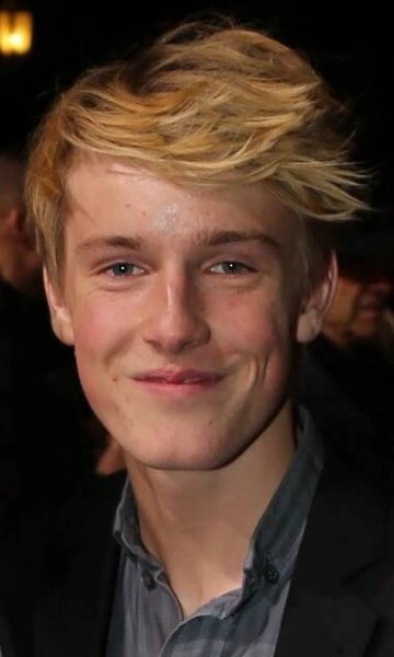 Louis Hofmann – Wikipedie