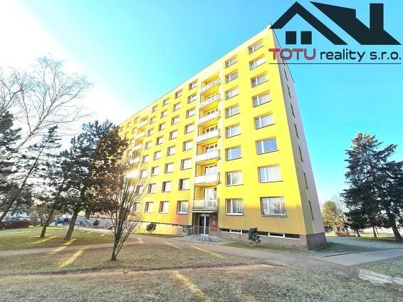 4+1, Na Zavadilce, Jaroměř, 73 m2