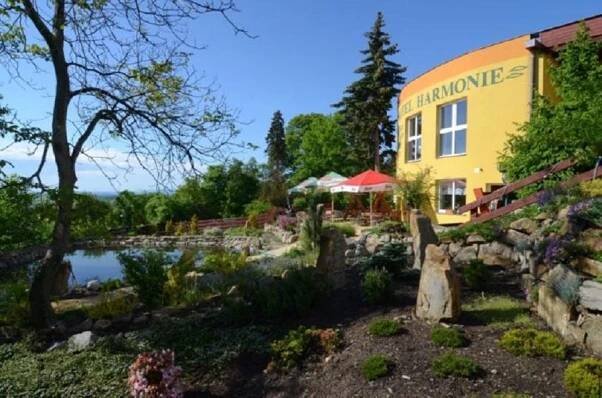 Hotel a regenerační centrum Harmonie, Chvalčov