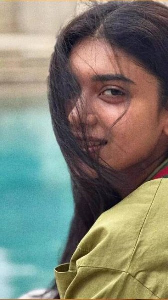 Dushara Vijayan's off-screen elegance