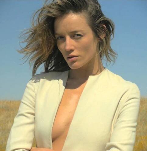 Sarah Dumont - Wikipedia