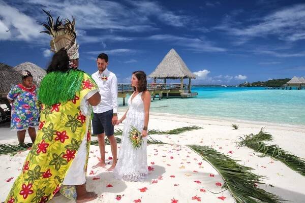 Bora Bora Photographer - Videographer - Drone Pilot