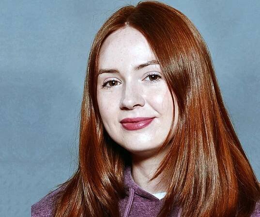 Karen Gillan Biography - Facts, Childhood, Family Life & Achievements