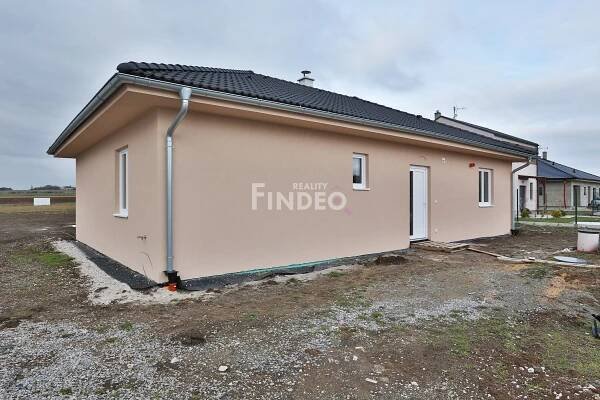Prodej novostavby typu Bungalov 4+kk, 125 m2, obec Bykoš | Findeo | naše slovo platí!