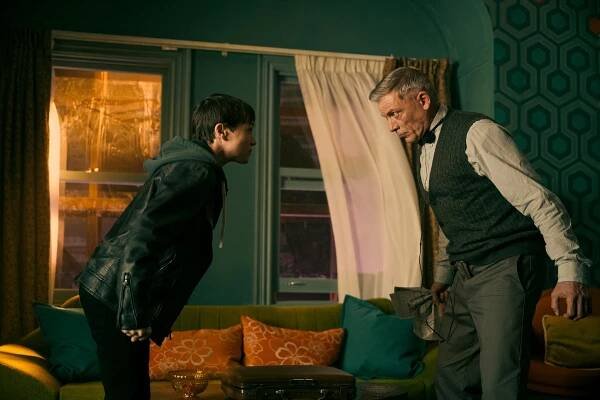 Umbrella Academy - Kugelblitz - Z filmu - Elliot Page, Callum Keith Rennie