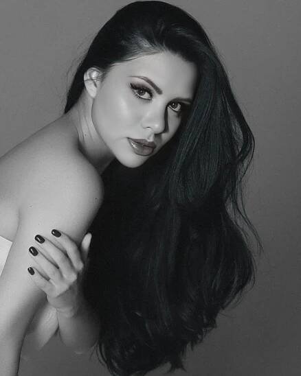 Pin de Diana Rodriguez em Cumple em 2025 | Ideias para ensaio fotográfico, Ensaio fotográfico de beleza, Ideias retrato