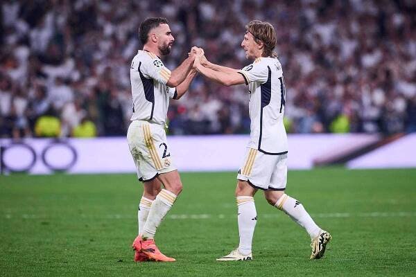 Carvajal a Modrič jsou blízko kroku do historie. Rekord mají na dosah i v evropském Superpoháru