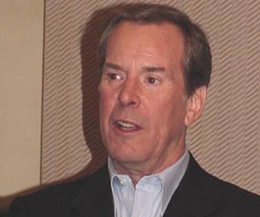 Peter Jennings Biography - Facts, Childhood, Family Life & Achievements