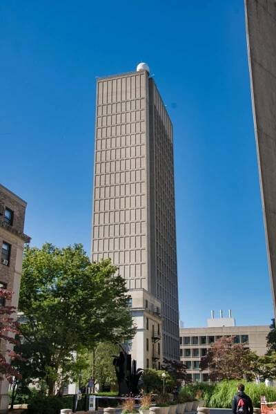 Green Building (Cambridge, 1964) | Structurae 