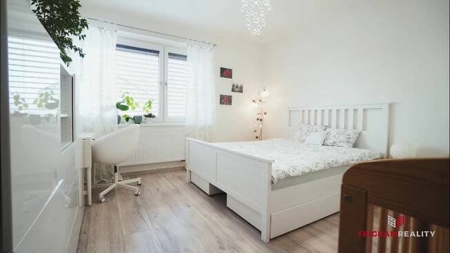 Krásný byt 3+kk s terasou, 92 m2, Stěžery u Hradce Králové.
