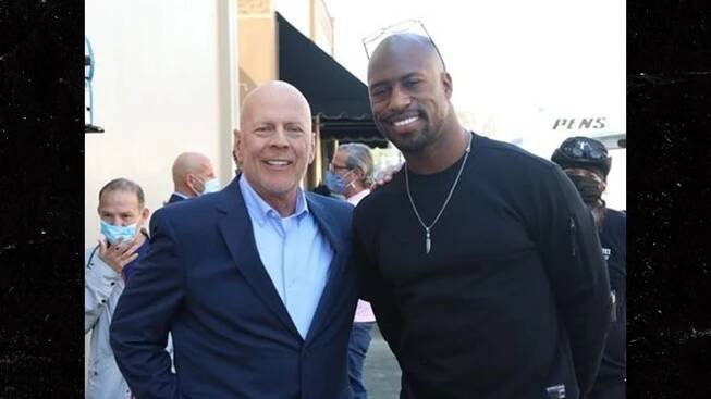 Vernon Davis' Making Movie W/ Morgan Freeman, Mentored By Oscar Winner