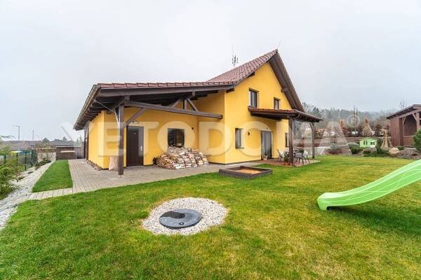 Novostavba rodinného domu ve Starém Plzenci, ul. Lipová - Yetodoma