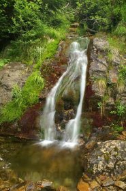 Kvarcitový vodopád na Loveckém potoce