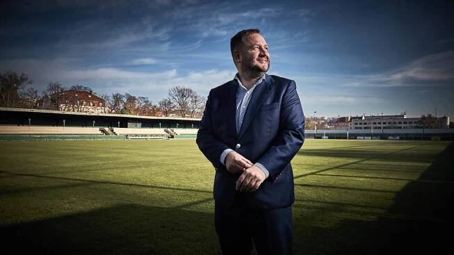 Ve víru milionů. Jiří Müller hrával i s Rosickým, teď elitní hráče zastupuje jako agent