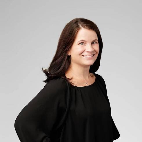 Kelli Williams headshot