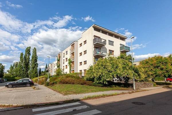 Prodej bytu 2+kk 42 m², Neumannova, Praha, Praha