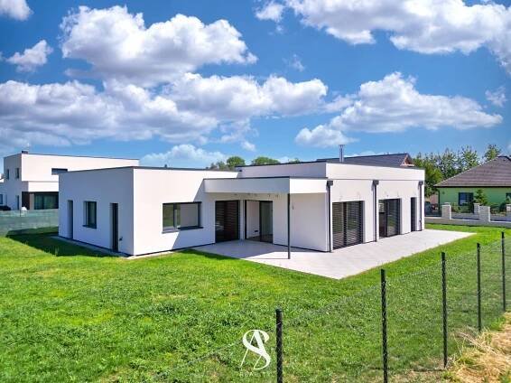 Exkluzivní novostavba nízkoenergetického rodinného domu v Hlušovicích u Olomouce | Reality.iDNES.cz 