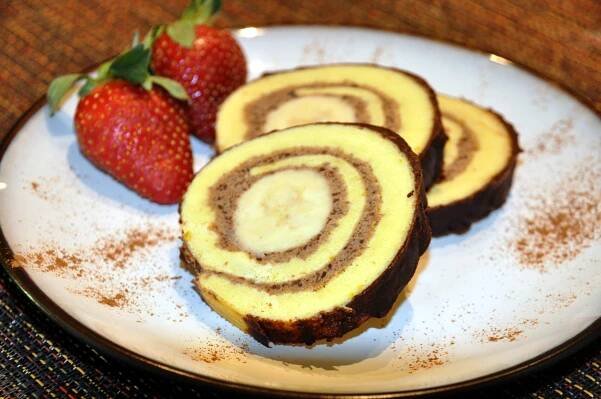 Banana Roll (Banánova Roláda) recipe - Slovak Cooking