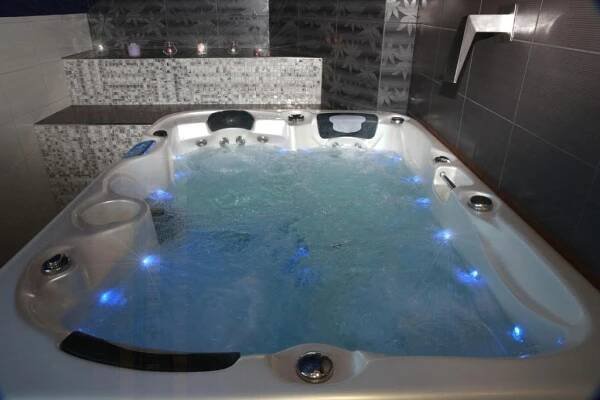 Vířivka na Pokoji Wellness Penzion Kroměříž Zlobice