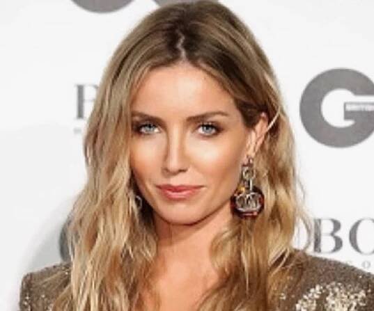Annabelle Wallis