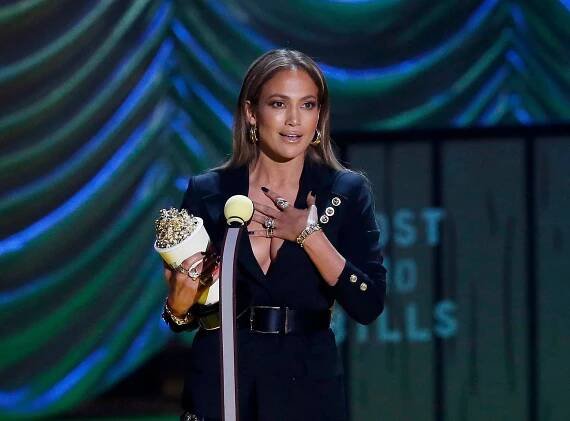 Foto Filmové ceny MTV: Dojaté Jennifer Lopez hvězdy nepřály