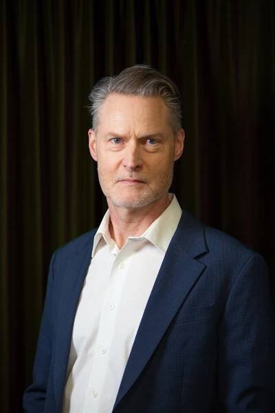 Henrik Norman corporate without a tie